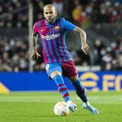 Football : Dani Alves veut voir Mbappé au Barça, pas Haaland
