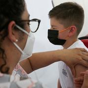 Covid: Pfizer va rapidement demander l'autorisation du rappel de vaccin chez les 5-11 ans