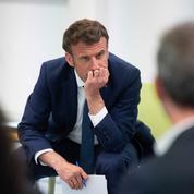 Emmanuel Macron veut réserver aux Républicains le même sort qu'aux socialistes