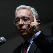Colombie: une juge ouvre la voie à des poursuites contre l'ex-président Uribe
