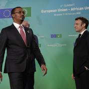 Tchad : Emmanuel Macron s'entretient avec Mahamat Idriss Déby, propose son aide