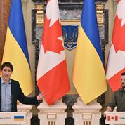 Ukraine : Poutine responsable de crimes de guerre, dit Trudeau à Kiev