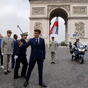 Emmanuel Macron commémore la victoire du 8 mai 1945 sur fond de guerre en Ukraine