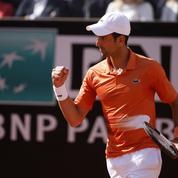 Tennis : vainqueur autoritaire de Tsitsipas à Rome, Djokovic envoie un message avant Roland-Garros