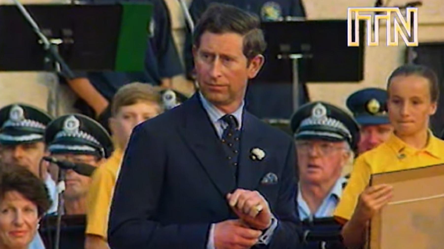 Quand Charles III ajustait avec flegme ses boutons de manchette alors qu'il était la cible de coups de feu en 1994