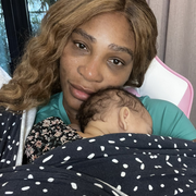«Je ne vais pas bien aujourd'hui» : après s'être confiée sur sa santé mentale, Serena Williams publie une photo de sa fille de 3 mois Adira