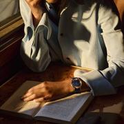 Louis Vuitton propose la nouvelle montre Escale pour nos étapes estivales
