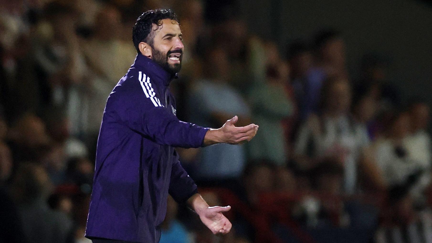 Manchester United : «Parfois j'ai envie de démissionner, parfois j'ai envie de rester ici pendant vingt ans», lance Ruben Amorim