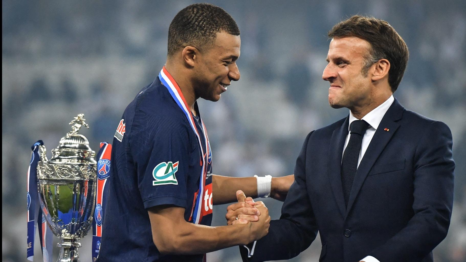 Derrière le succès de Mbappé : une exploration de sa diplomatie via le football sur France 5 — Sport TV