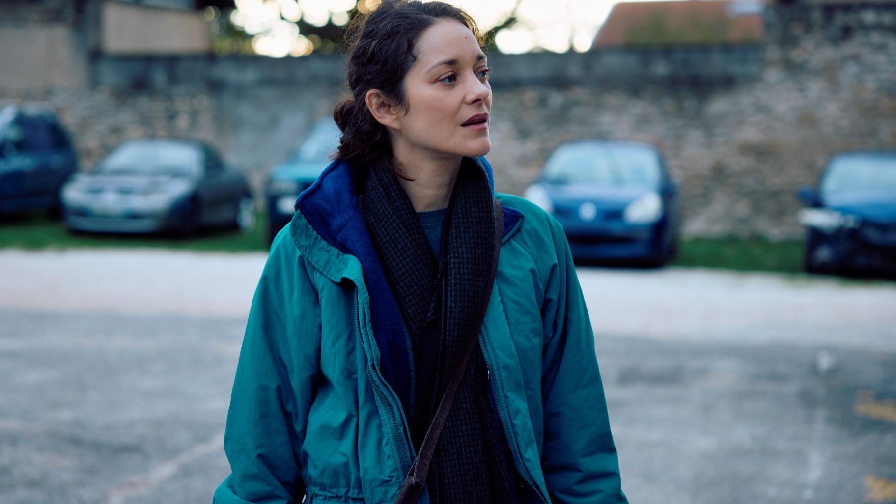 Marion Cotillard, une mère pleine de mystère dans le nouveau film de Nicole Garcia : le récit de son dernier jour de tournage