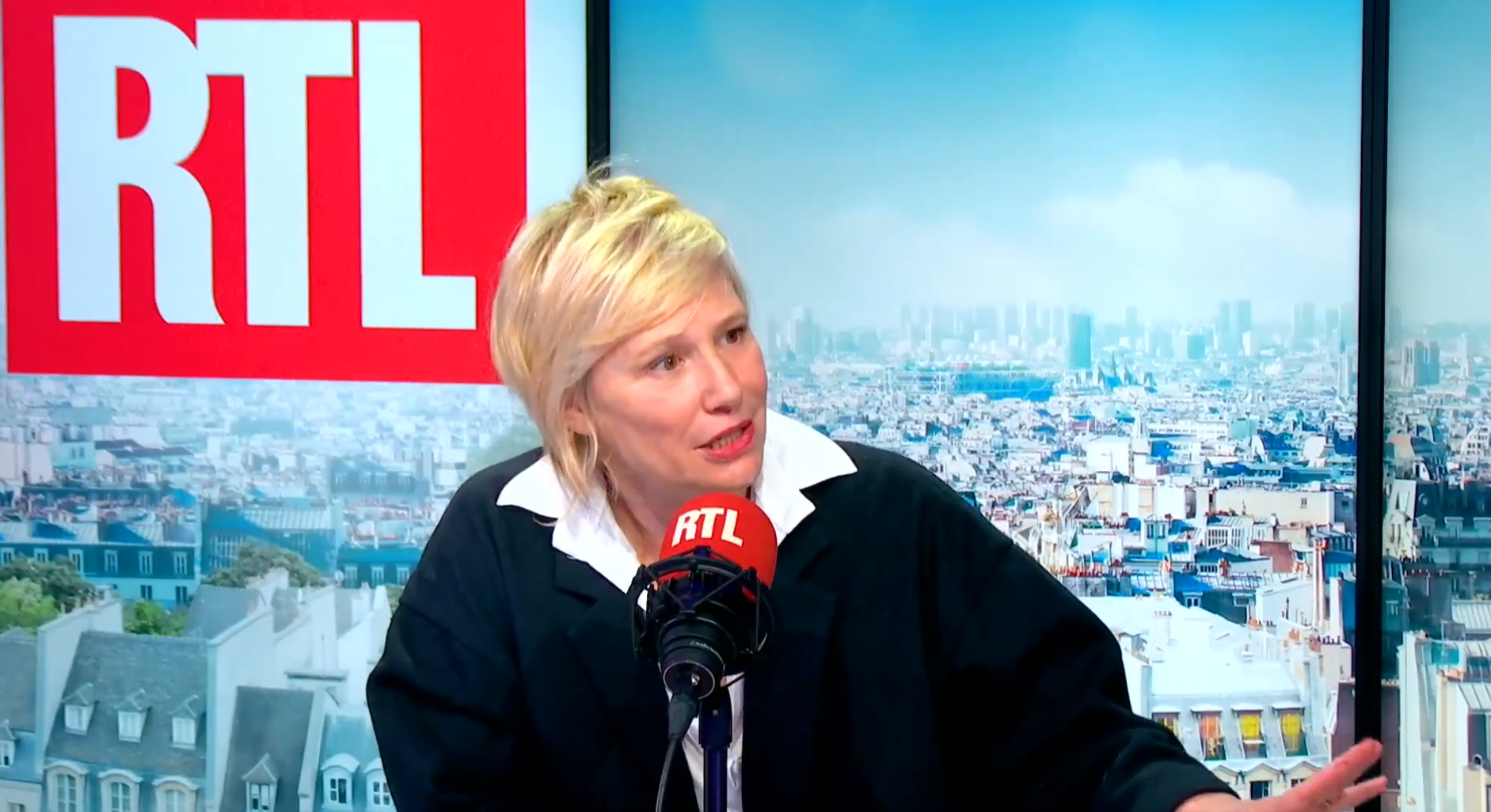 Maïtena Biraben dévoile ses indemnités après son litige avec Canal+ : 3,5 millions d'euros perçus — People & Médias