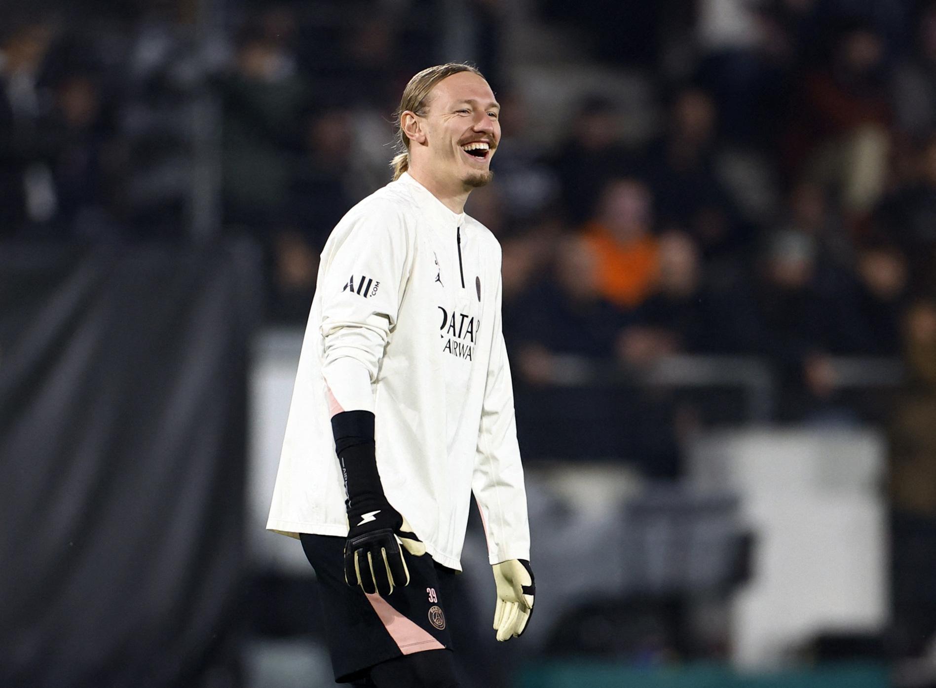 Ligue 1 : Safonov dans les buts du PSG contre Toulouse, Dembélé forfait en Bleu mais présent dans un 11 remanié