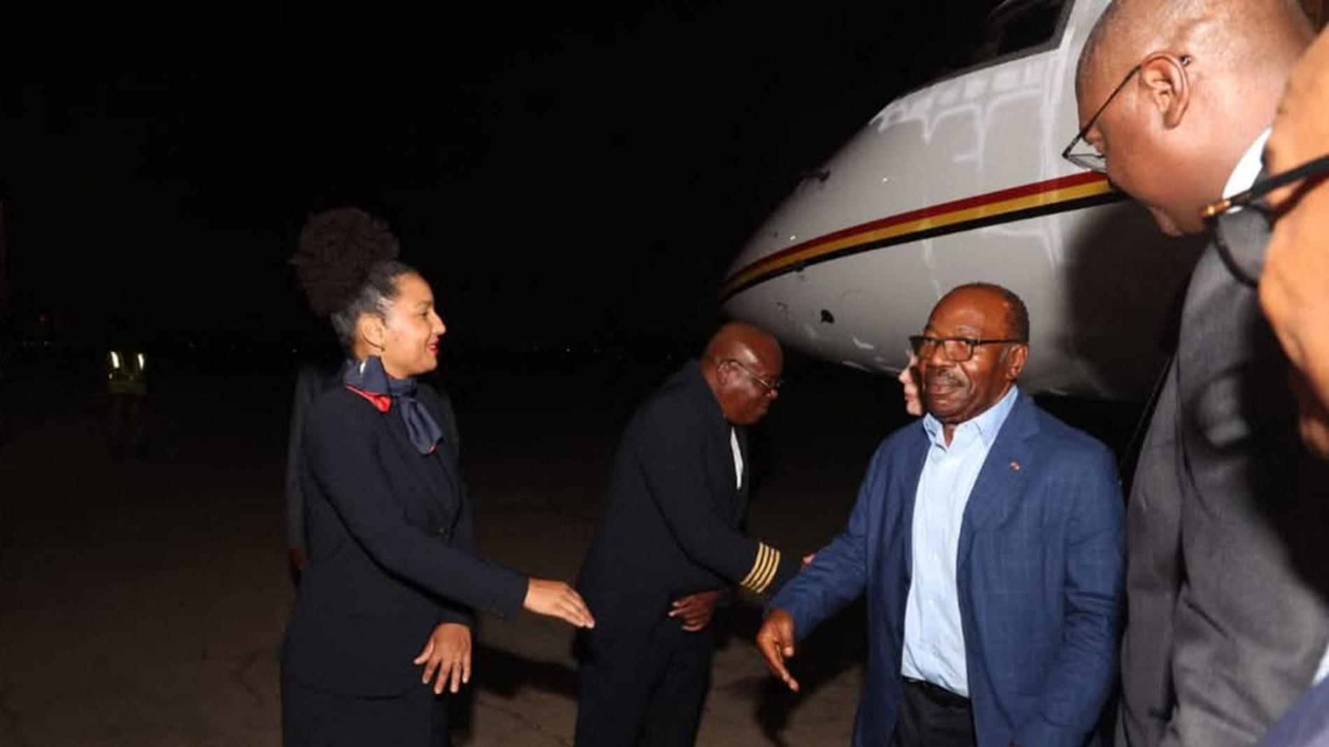 L'ex-président du Gabon Ali Bongo et sa famille sont arrivés en Angola