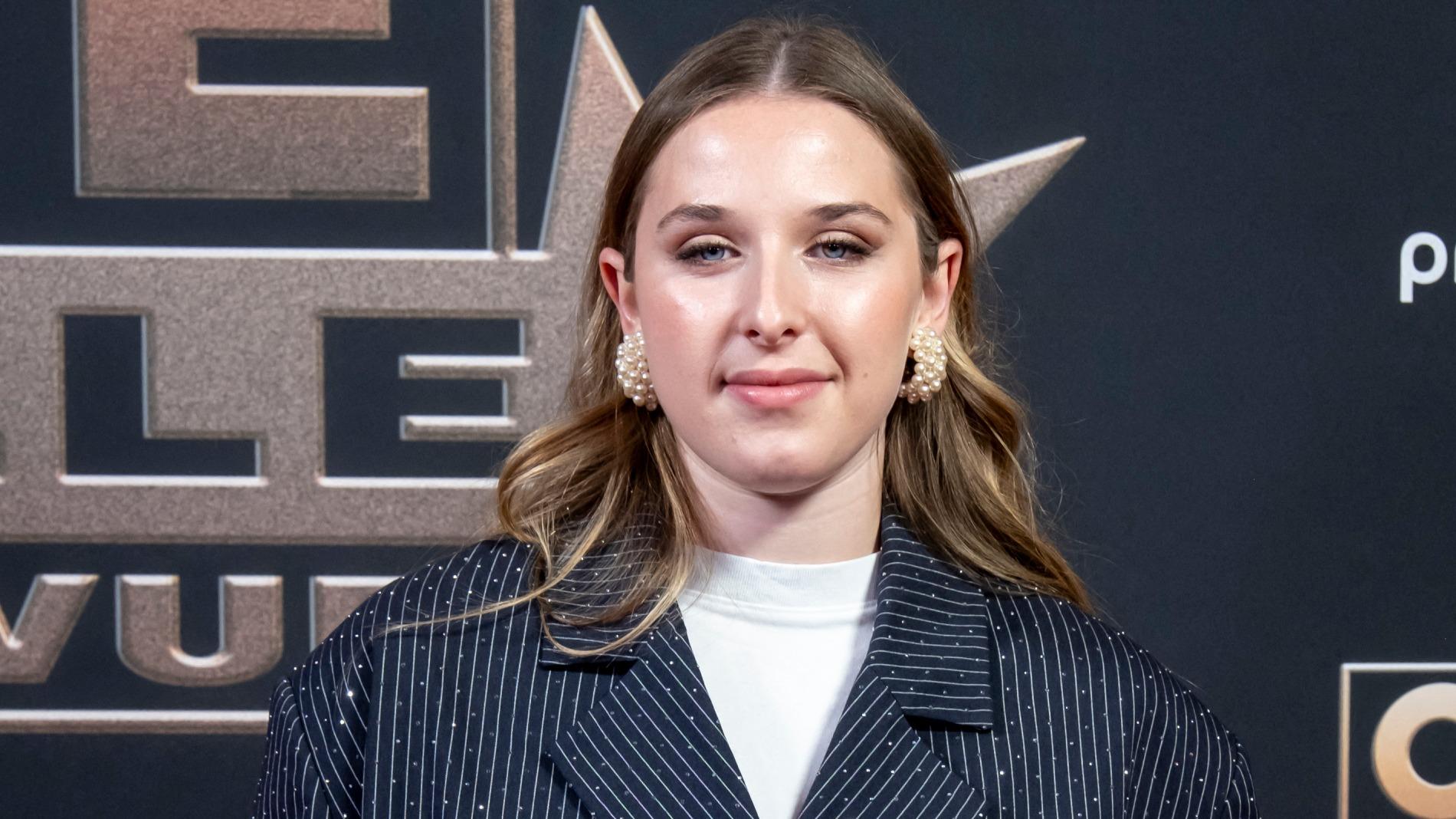 C’est trop intense : Héléna Bailly revient sur son expérience dans la Star Academy et sa vie d’après