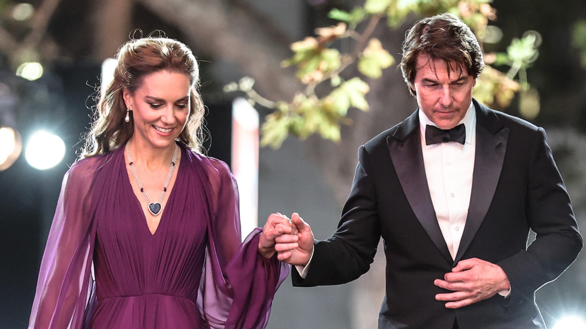 Regards admiratifs, main tendue… Tom Cruise en a-t-il trop fait avec Kate Middleton ?