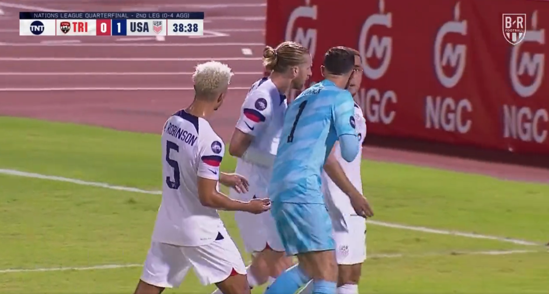 Foot : «Un manque total de respect», les joueurs des États-Unis furieux contre un coéquipier, expulsé pour deux cartons jaunes