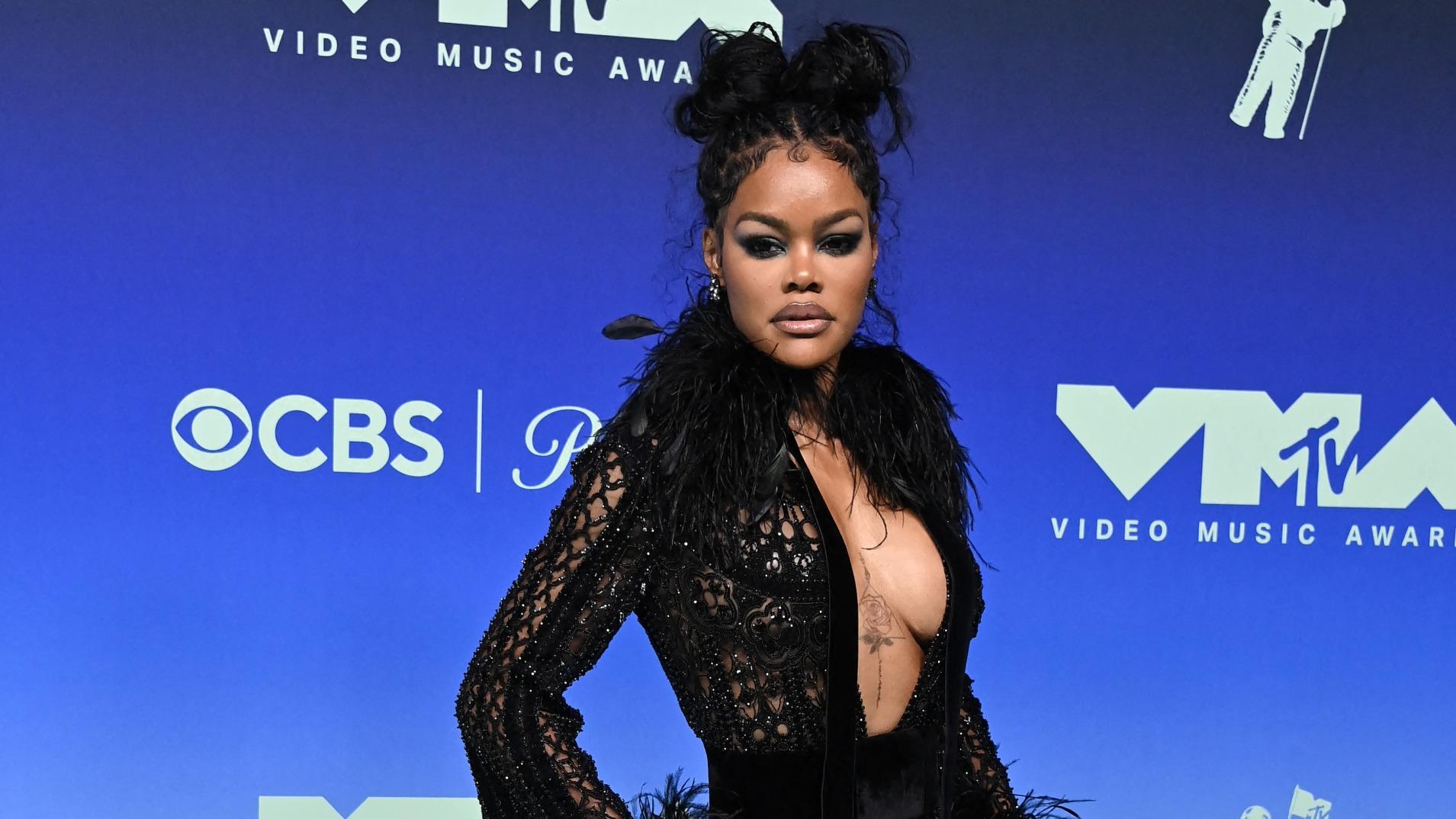 Gothique ou futuriste : le tapis rouge à deux tendances des MTV VMA