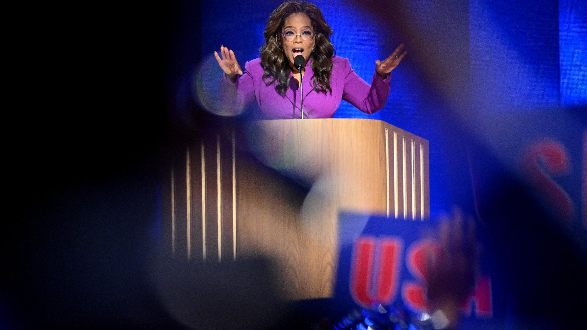 Oprah Winfrey exhorte les électeurs à voter «pour la joie» à la convention démocrate