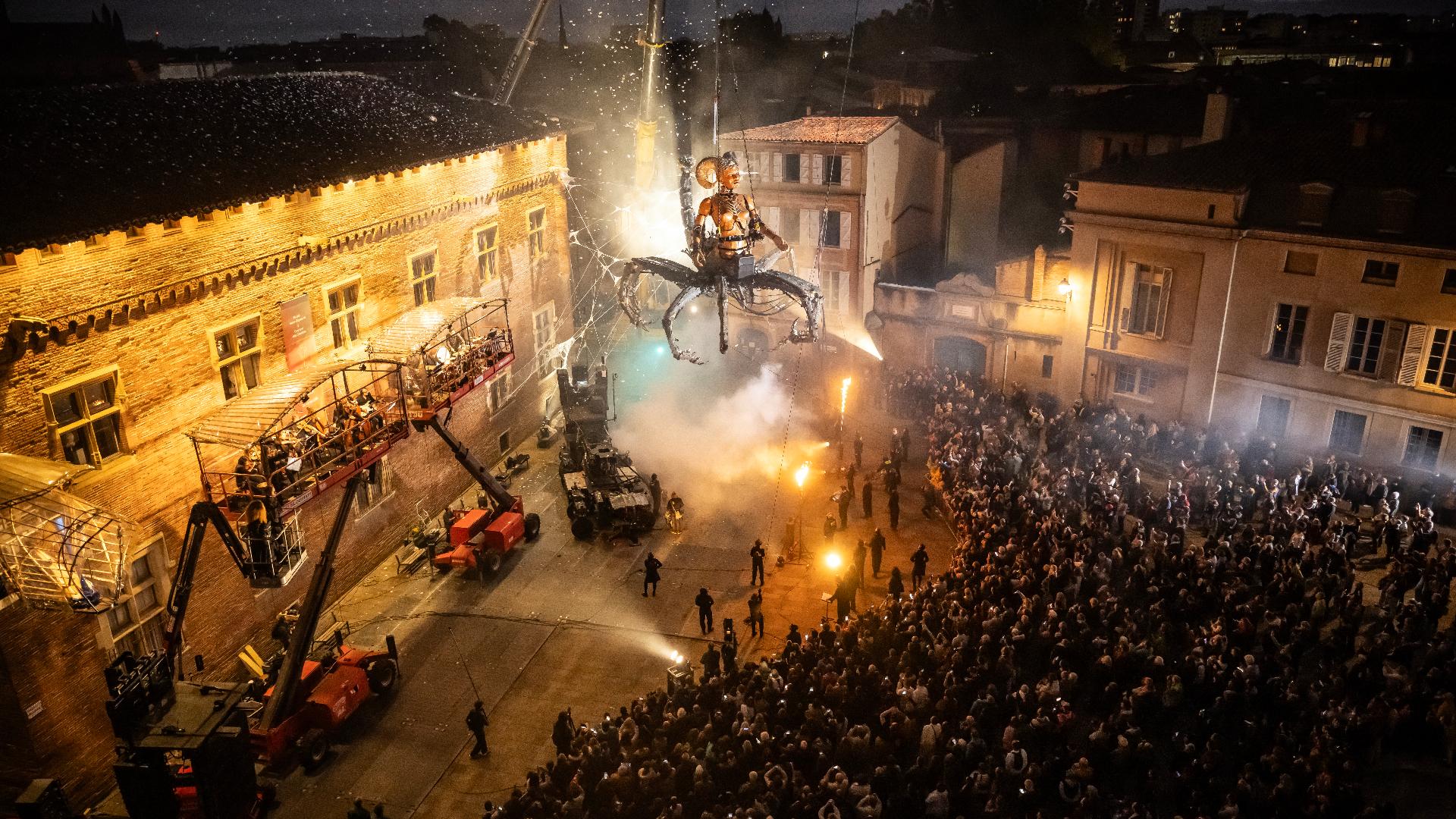 La Porte des ténèbres a rassemblé 1,2&nbsp;million spectateurs dans les rues de Toulouse