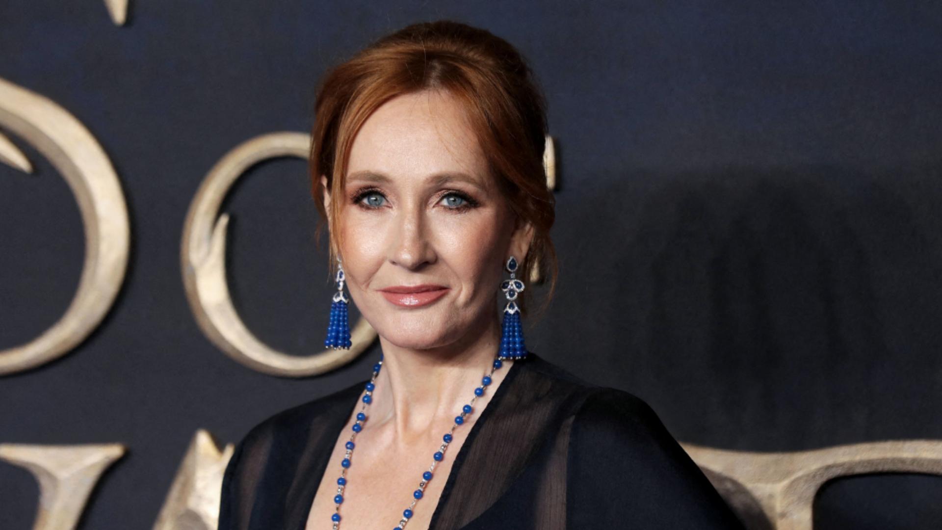 J.K. Rowling semble provoquer les acteurs d’Harry Potter sur les réseaux sociaux