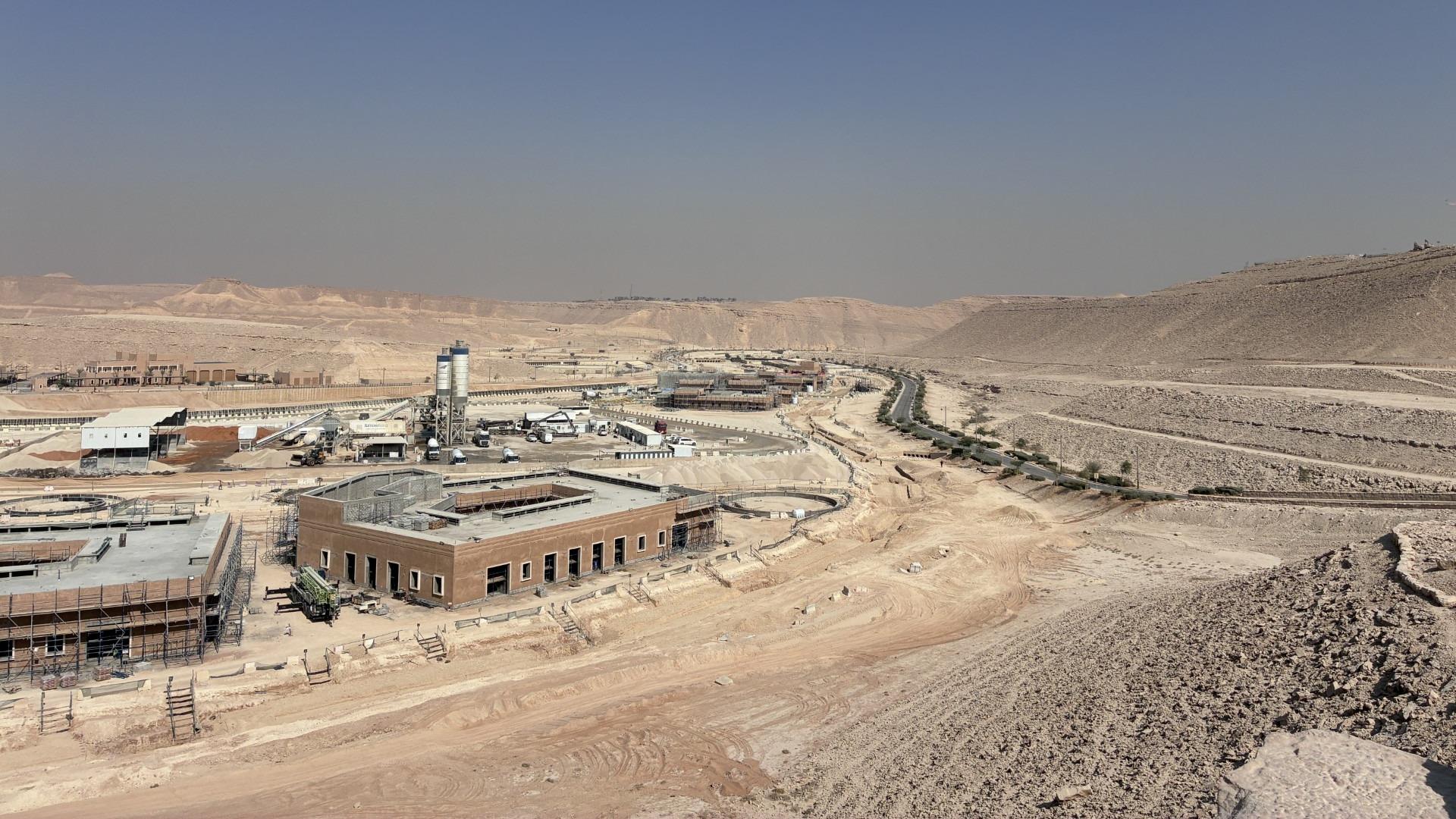 Golf, villas à 10 millions en plein désert… La folie de la construction bat son plein en Arabie saoudite