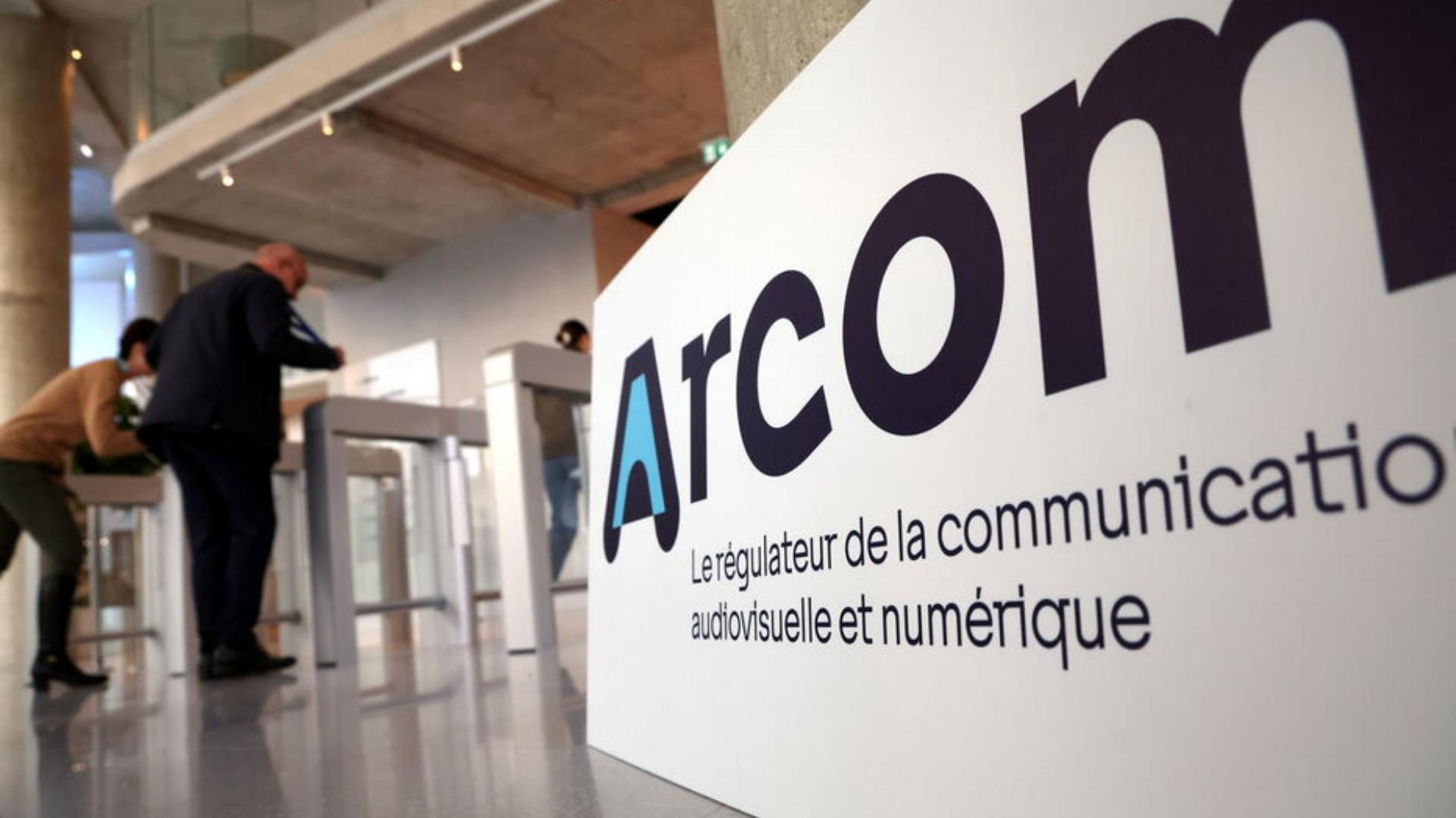 Avant la présidentielle, l’Arcom se met en ordre de bataille face aux nouvelles menaces qui fragilisent l’information