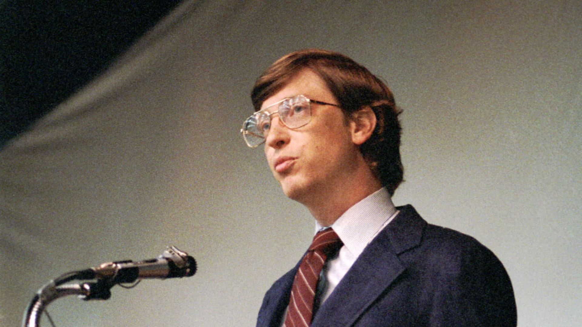 En 1985, quand Bill Gates, 29 ans, envoûtait le Salon des industries et du commerce de bureau