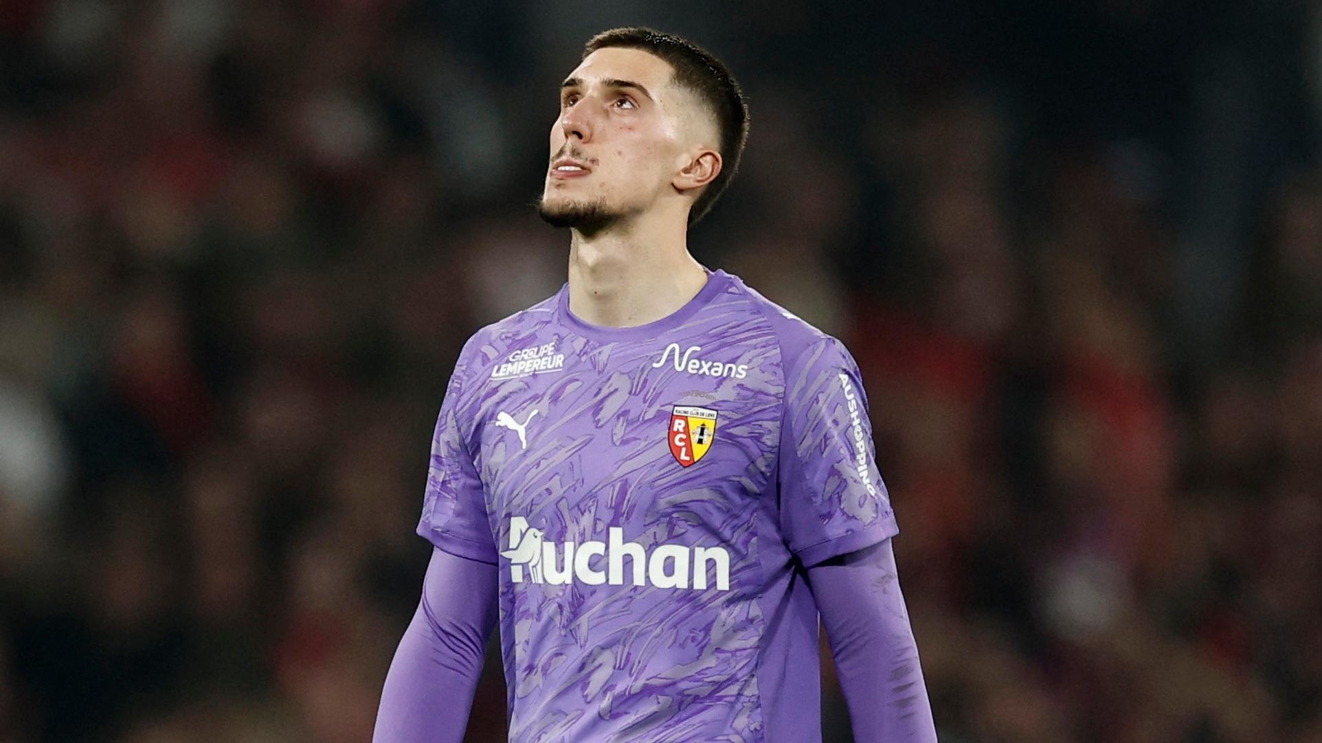 Lens - Toulouse : La bourde du portier nordiste Robin Risser en vidéo