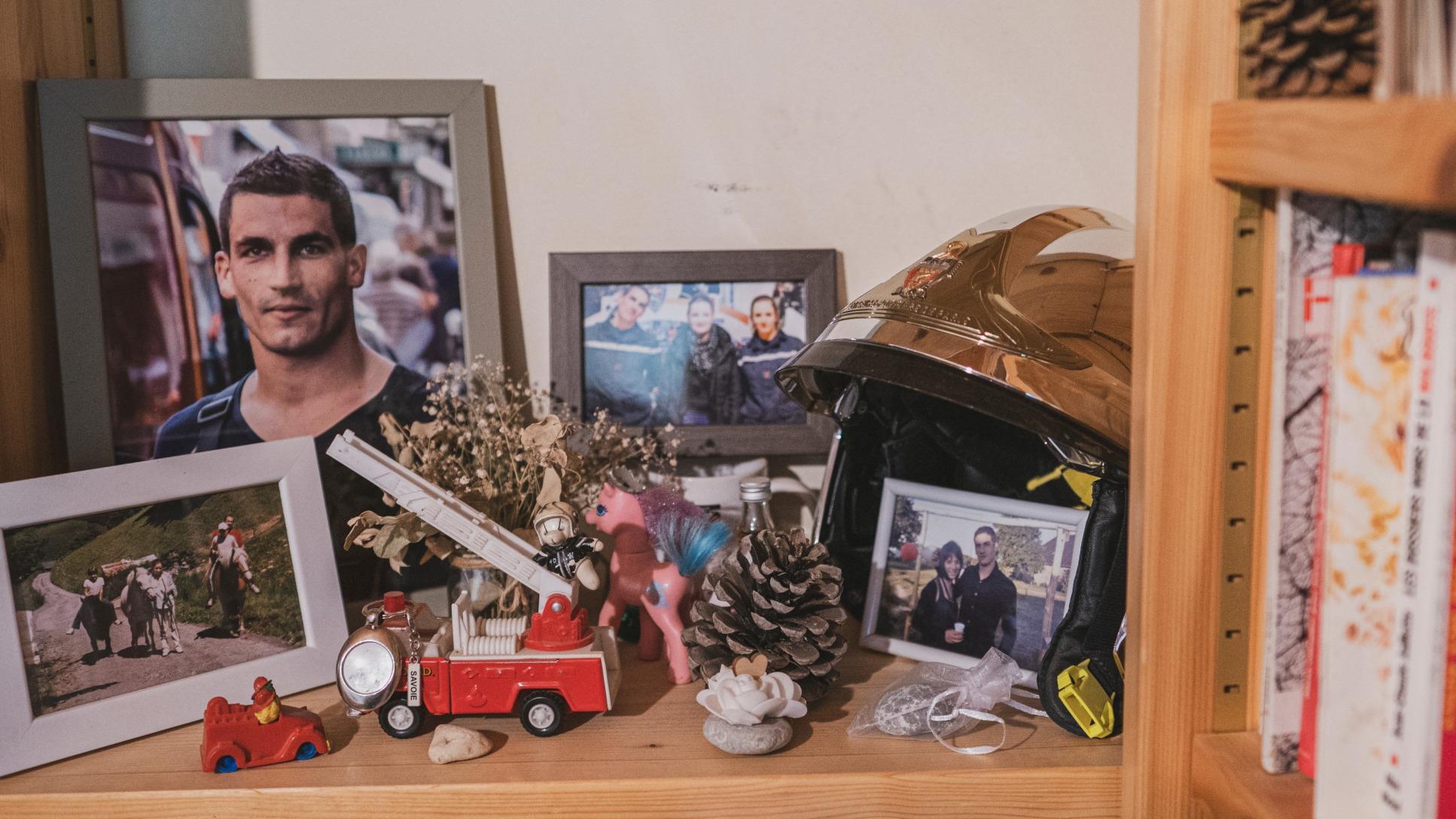 Huit ans après l’explosion rue de Trévise, l’impossible reconstruction de la famille de Simon Cartannaz, pompier mort au service de la Nation