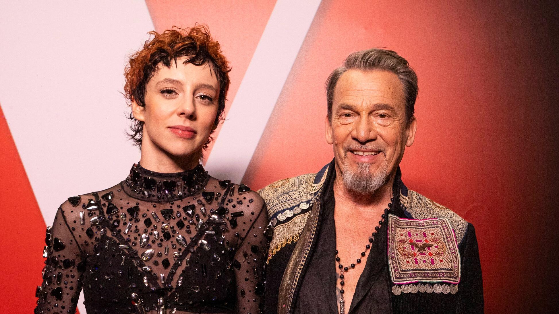 Oriana, jeune chanteuse suisse, remporte la 15e saison de The Voice, offrant à son pays sa première victoire dans le concours — People & Médias