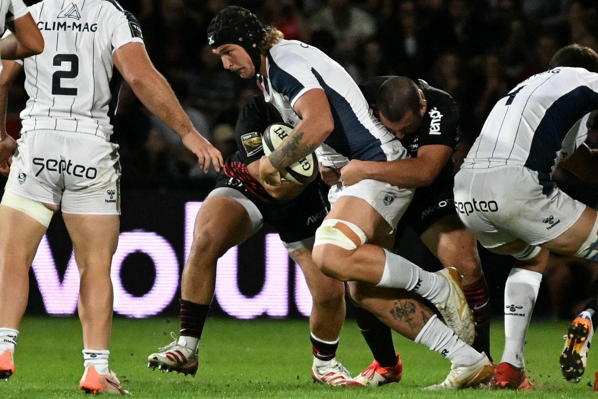 EN DIRECT - Toulouse-Montpellier : à 14 contre 15, les Toulousains subissent