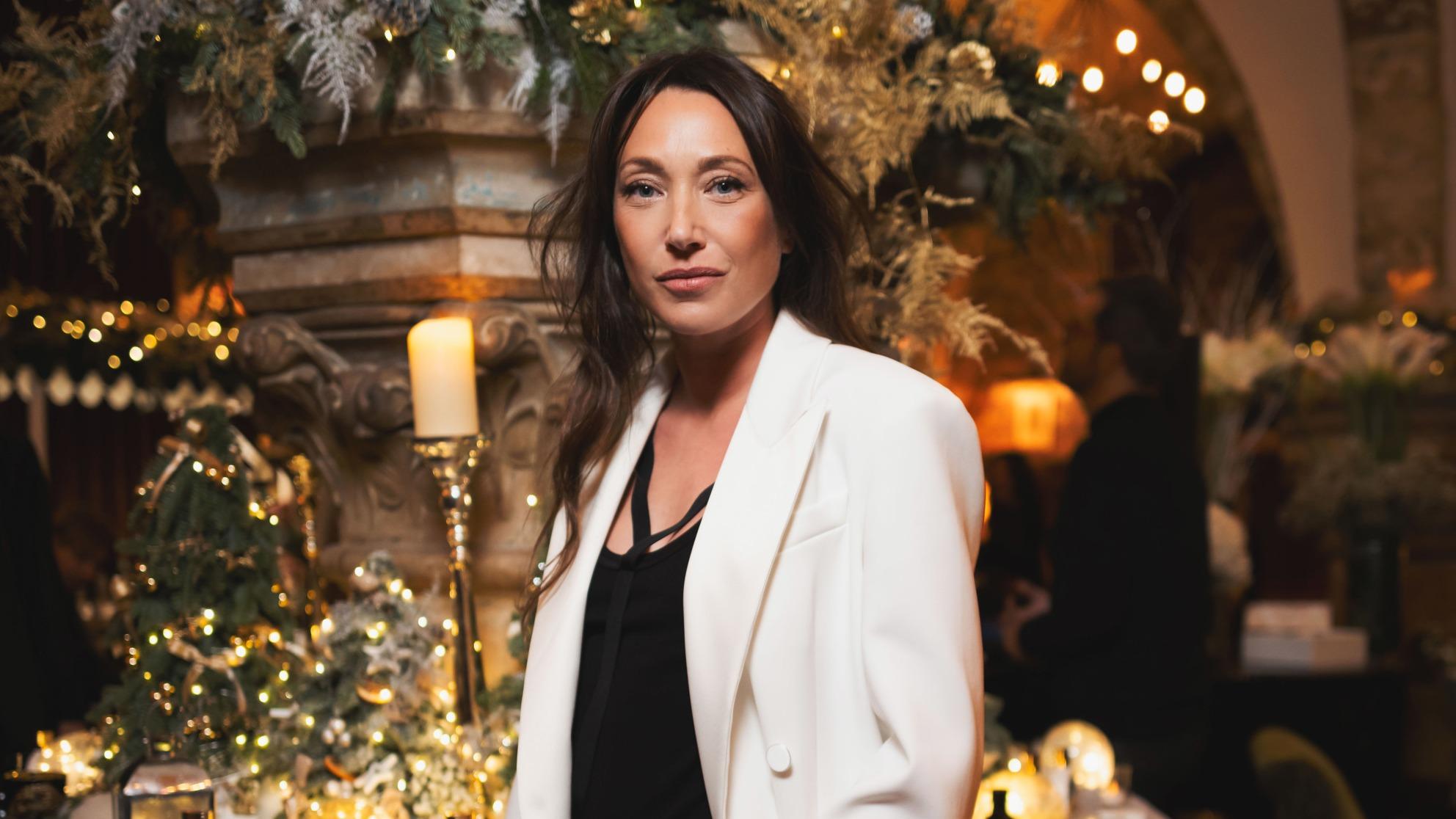 Haute Fragrance Company célèbre Noël à l’Abbaye des Vaux de Cernay, en présence de Laura Smet