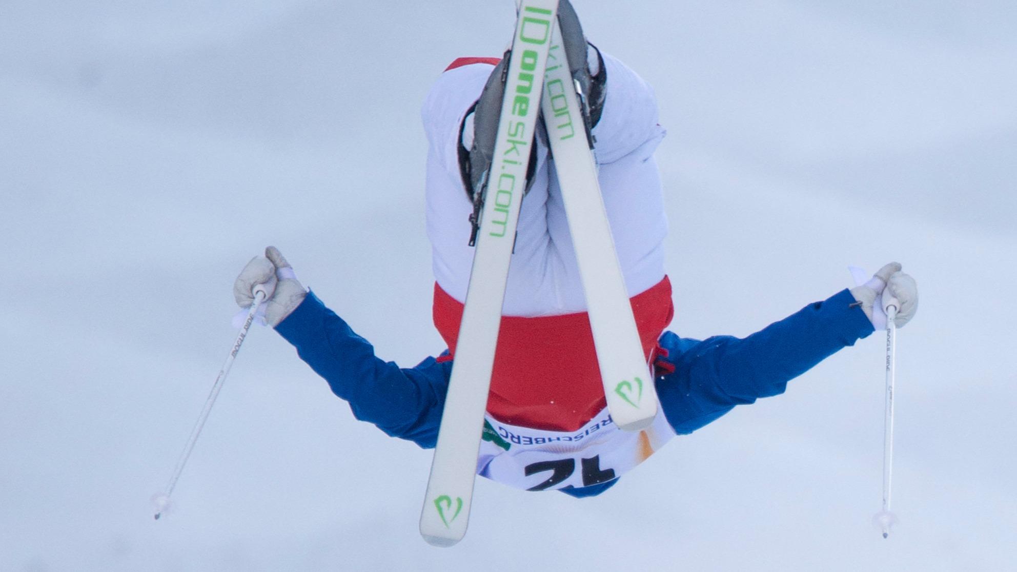 Ski de bosses : Benjamin Cavet s'impose à Bakuriani, Perrine Laffont deuxième