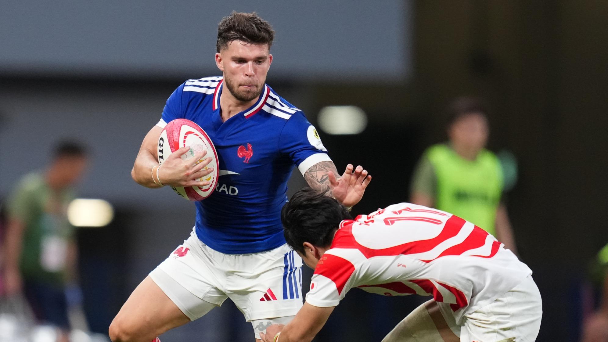 Japon-France : «On finit cette longue saison sur une bonne note», savoure Jalibert après la victoire des Bleus à Tokyo