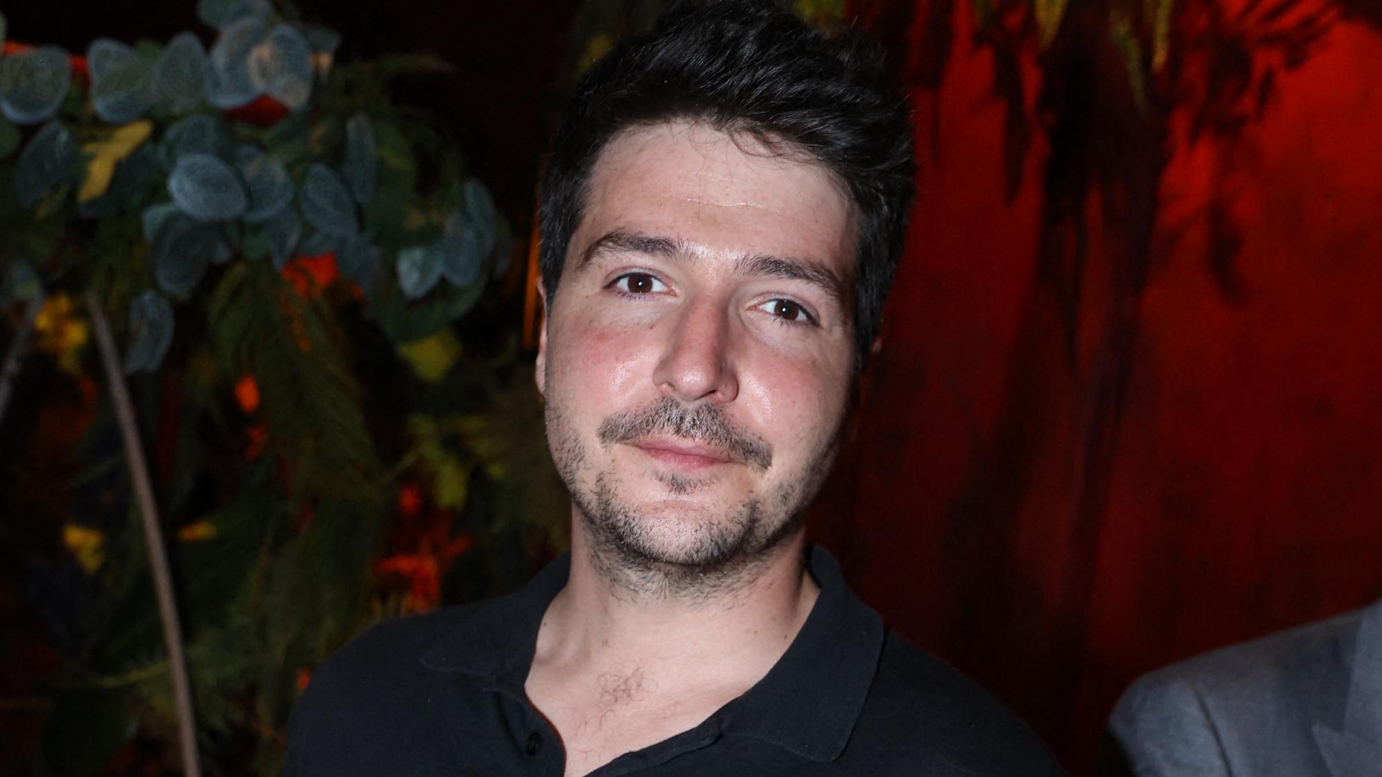Eliot Deval : sa compagne partage des photos de leurs fiançailles à Monte-Carlo — People & Médias