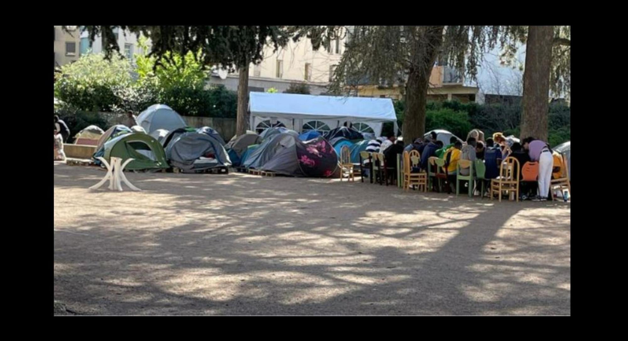 À Lyon, un bâtiment prêté par un bailleur social pour héberger 160 jeunes migrants à la rue