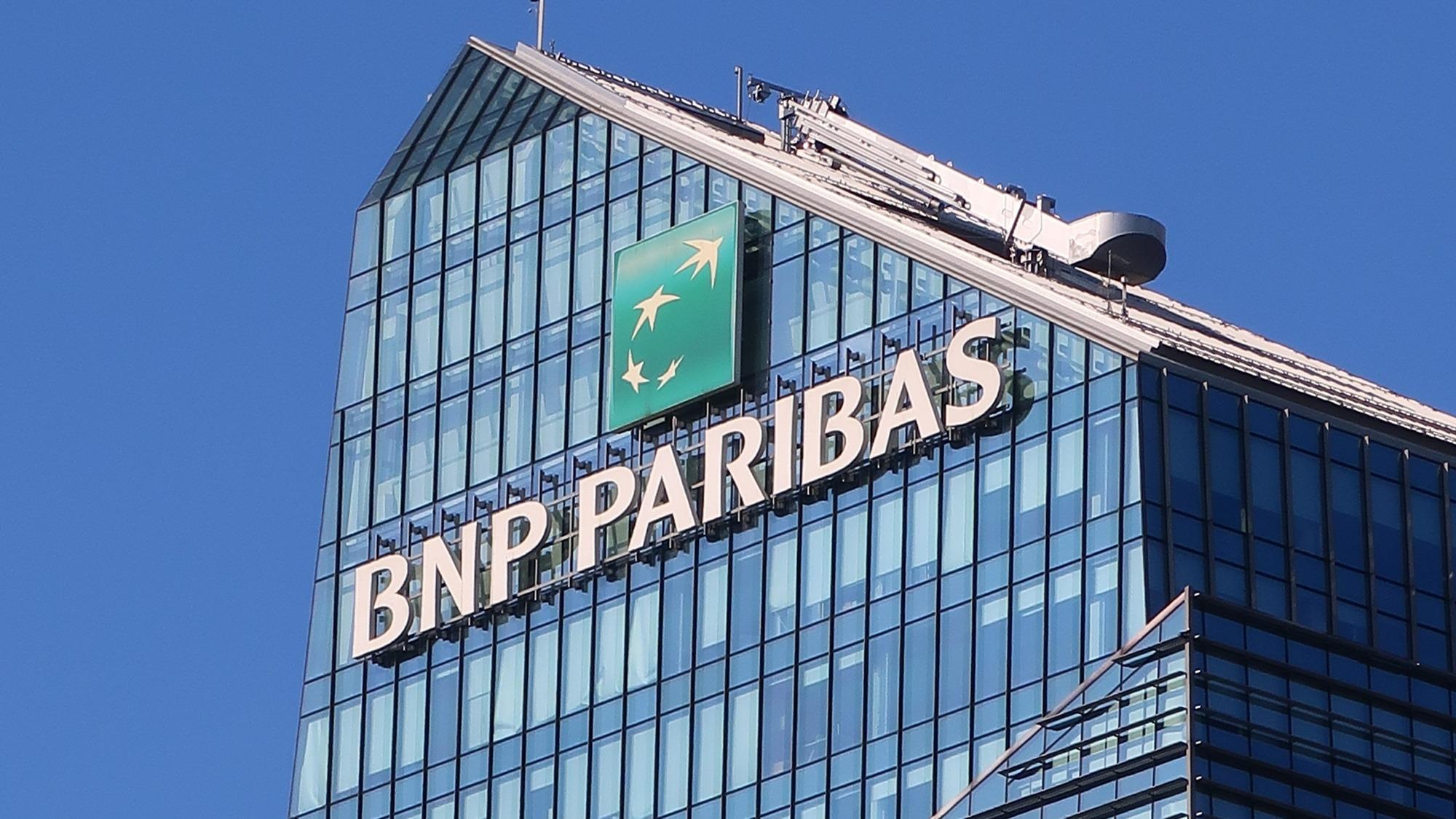 Agent virtuel, tâches des traders... BNP Paribas mise sur l’IA et renforce son partenariat avec Mistral AI