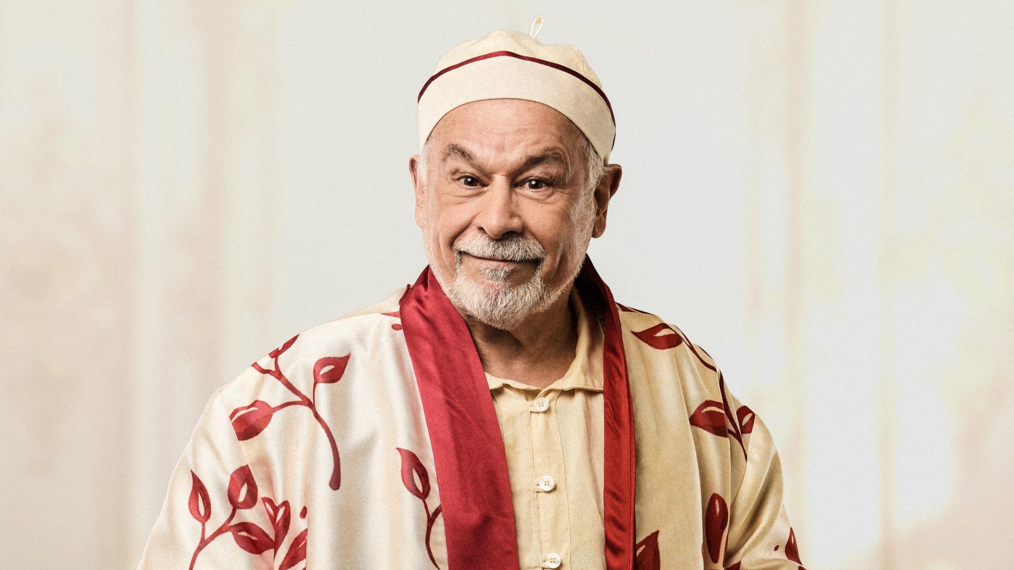 « Le spectacle, c’est l’essence même du comédien » : Francis Perrin, le théâtre, sa religion