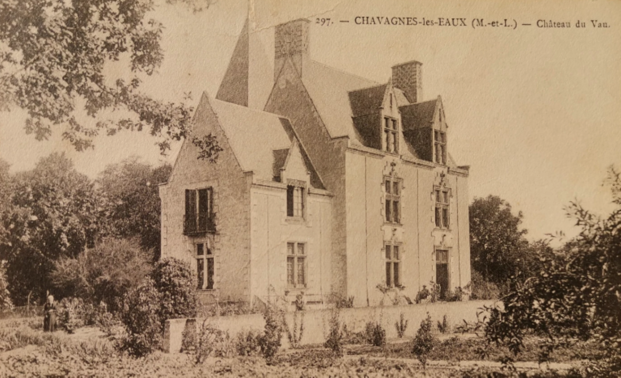 Carte postale du château de Vau, à Chavagnes-les-Eaux.