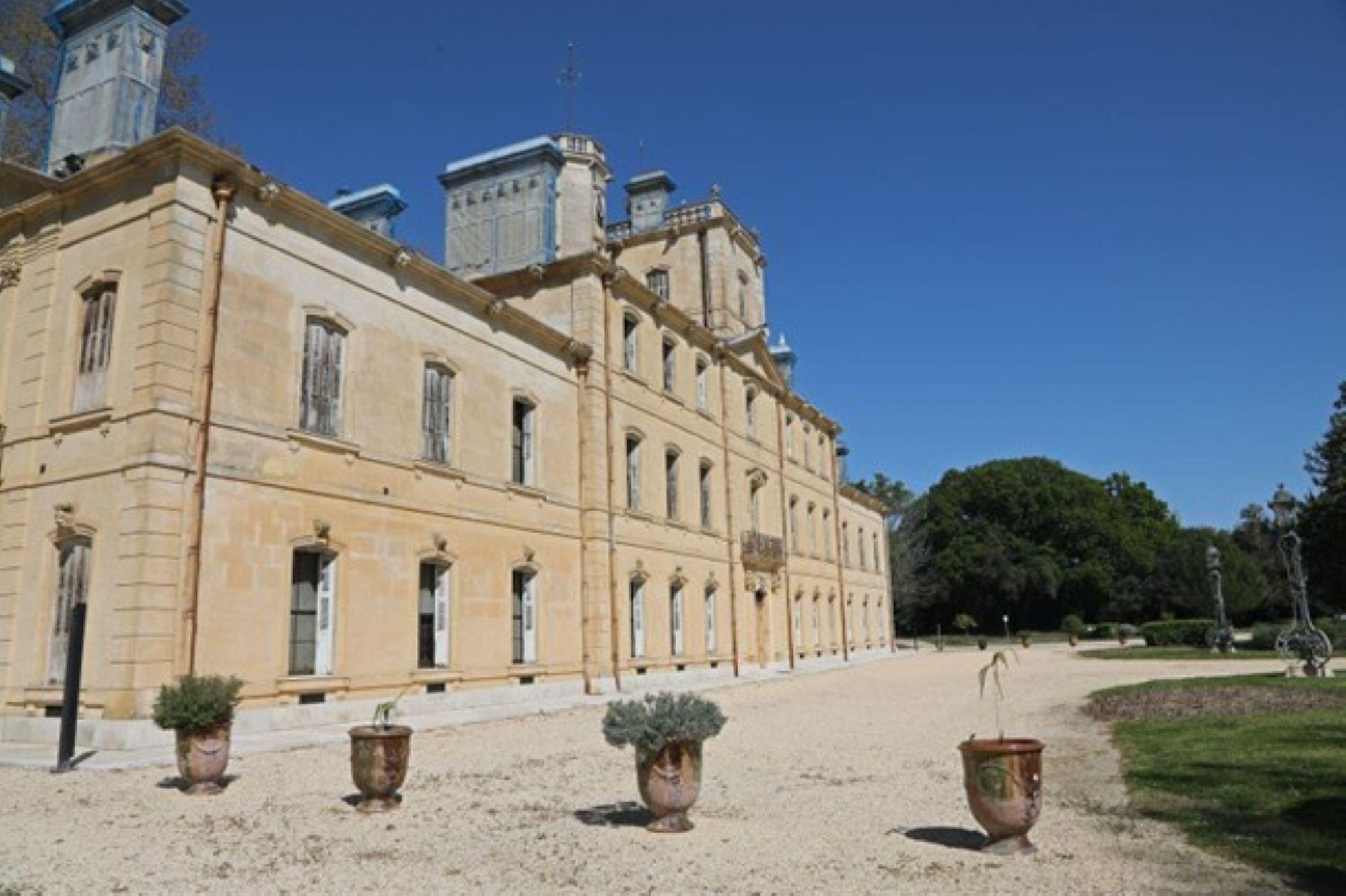 Le prix de vente du château semble sous-évalué aux défenseurs du patrimoine.