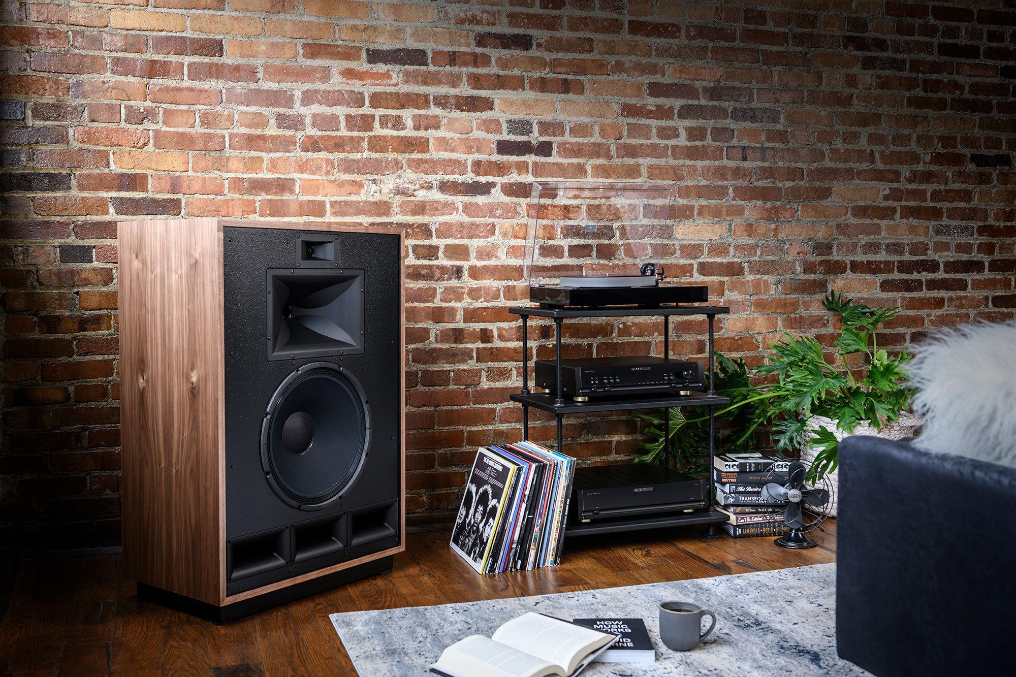 Klipsch Cornwall 4 : 800 euros d’économie sur l’enceinte qui envoie du lourd, avec une promo qui va vous faire sauter au plafond !