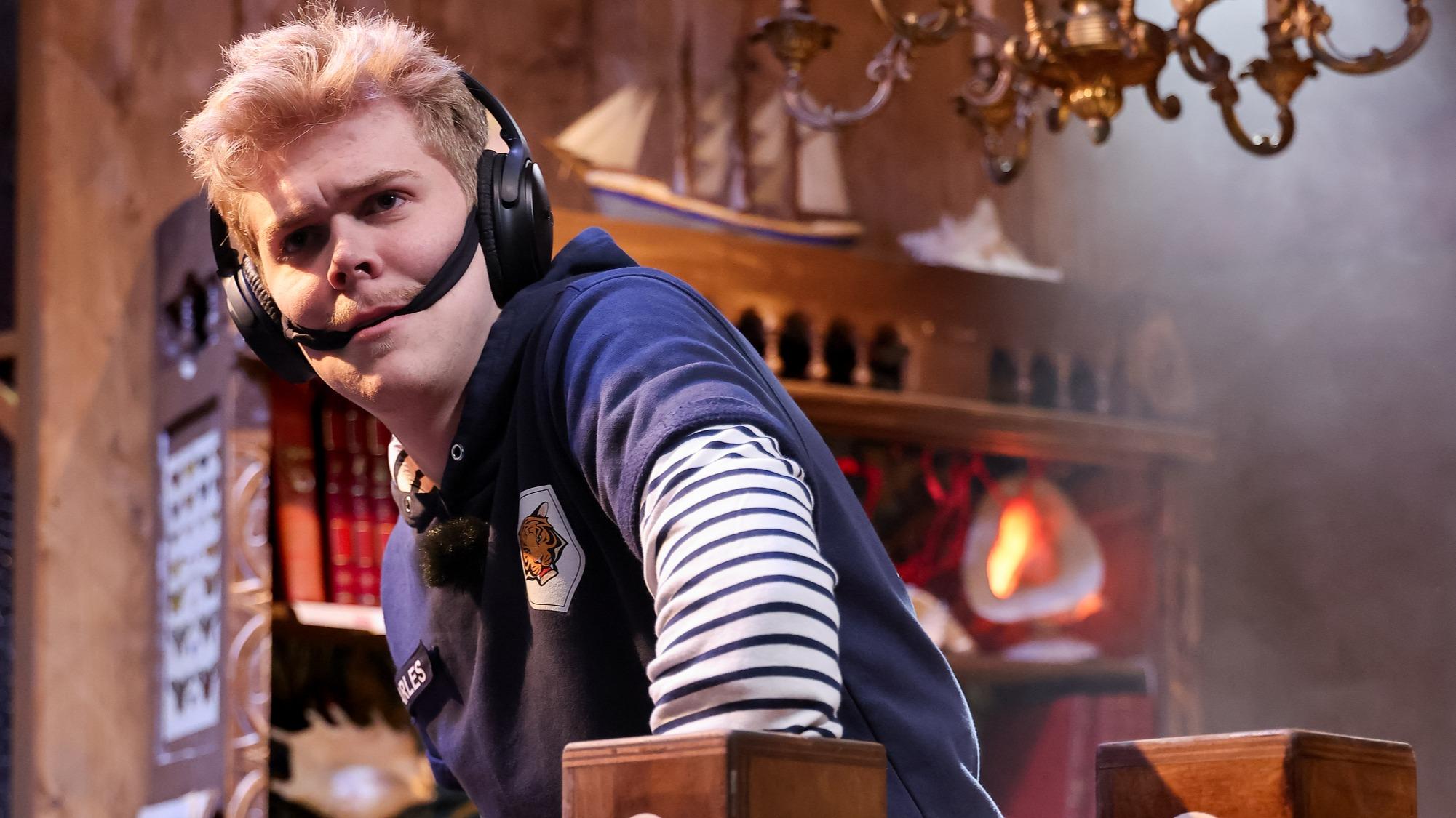 Charles Doré témoigne de son expérience sur le tournage de Fort Boyard, une aventure marquante selon TV Magazine — People & Médias