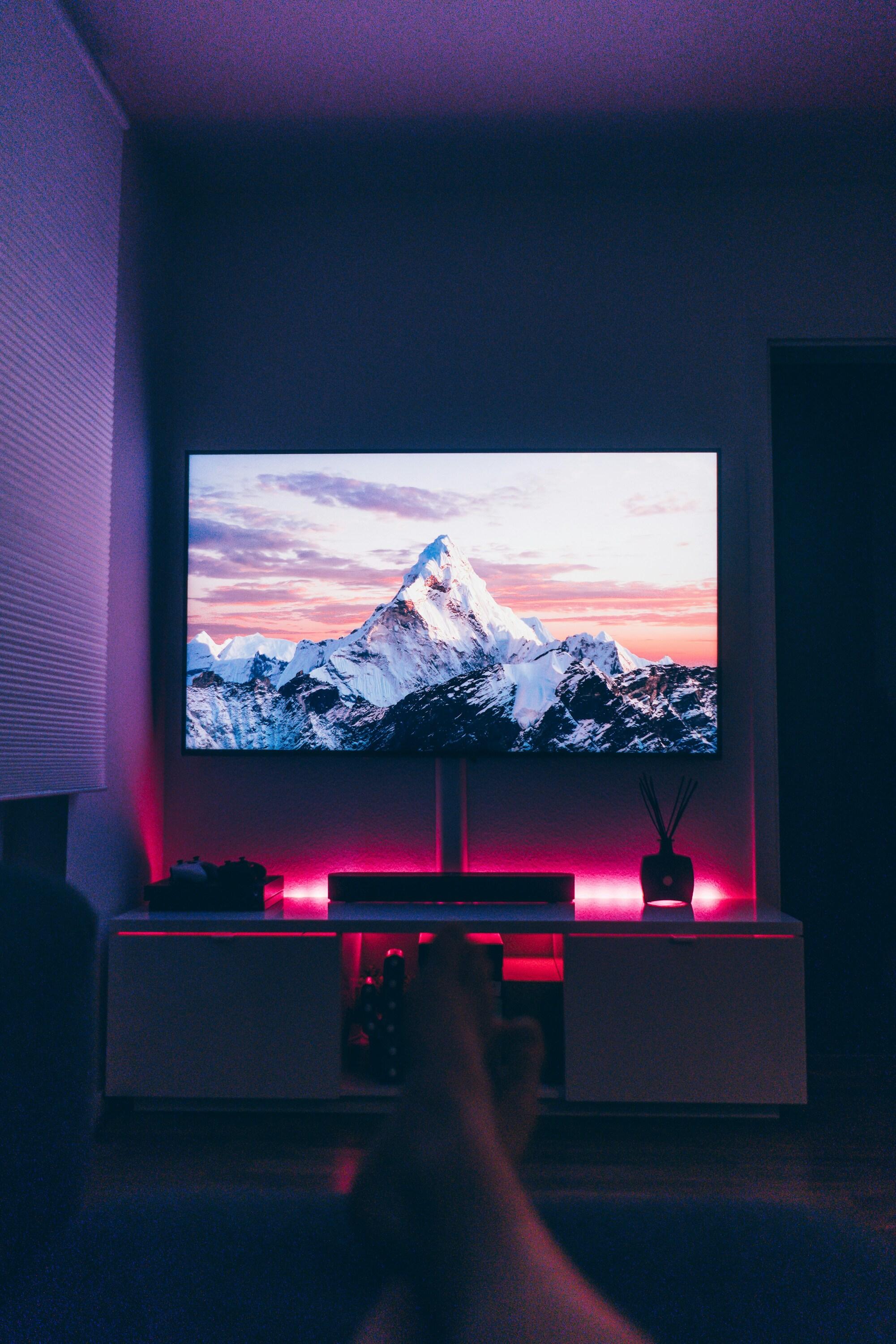 Cette TV Mini LED TCL vous rembourse 200 euros et humilie la concurrence