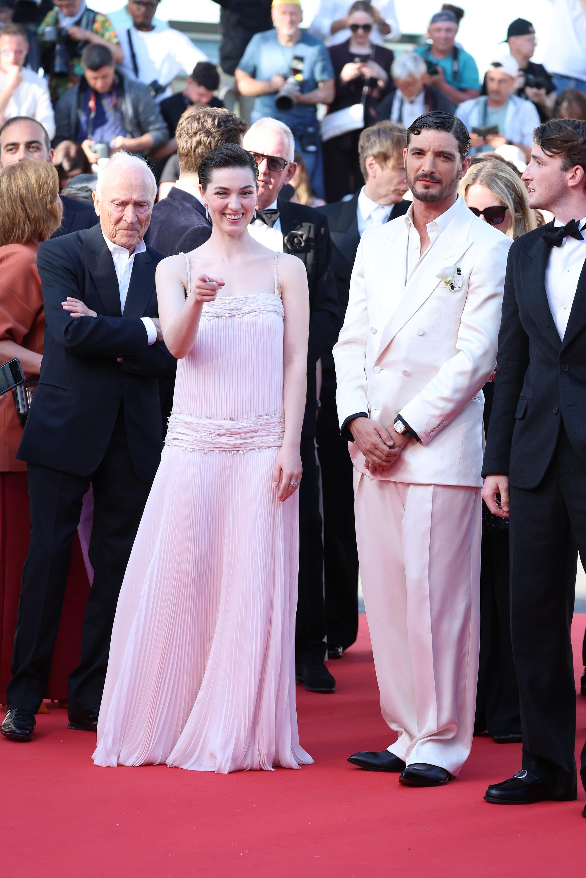 DIRECT - Festival de Cannes 2026 : le malaise Kevin Spacey, l’arrivée d’Adriana Karembeu et d’Adèle Exarchopoulos sur les marches