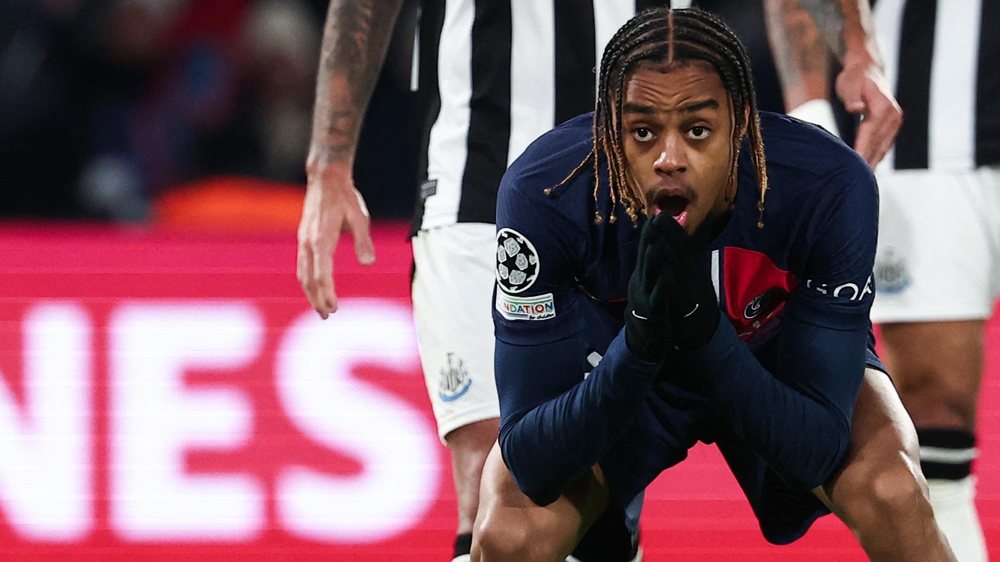 PSG-Newcastle : «Un petit agneau qui ne peut pas sortir de la ferme», Daniel Riolo s'emporte contre Bradley Barcola