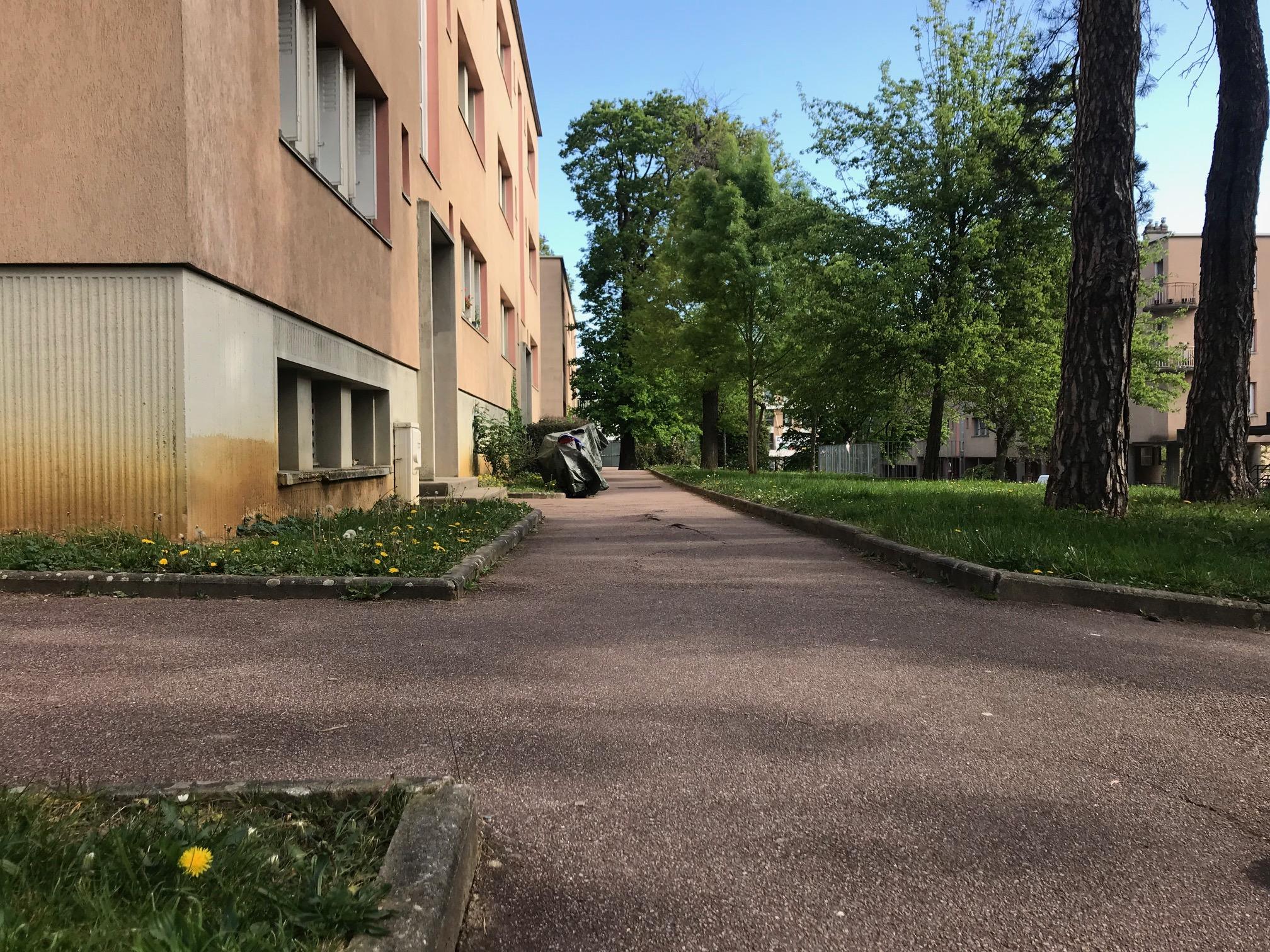 «Ne signez pas les permis de démolir» : une pétition s’oppose à la destruction d’une cité-jardin