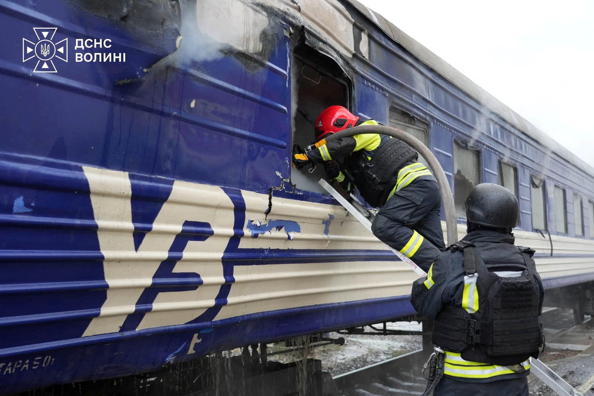 Un train à destination de Varsovie frappé par un drone russe en Ukraine