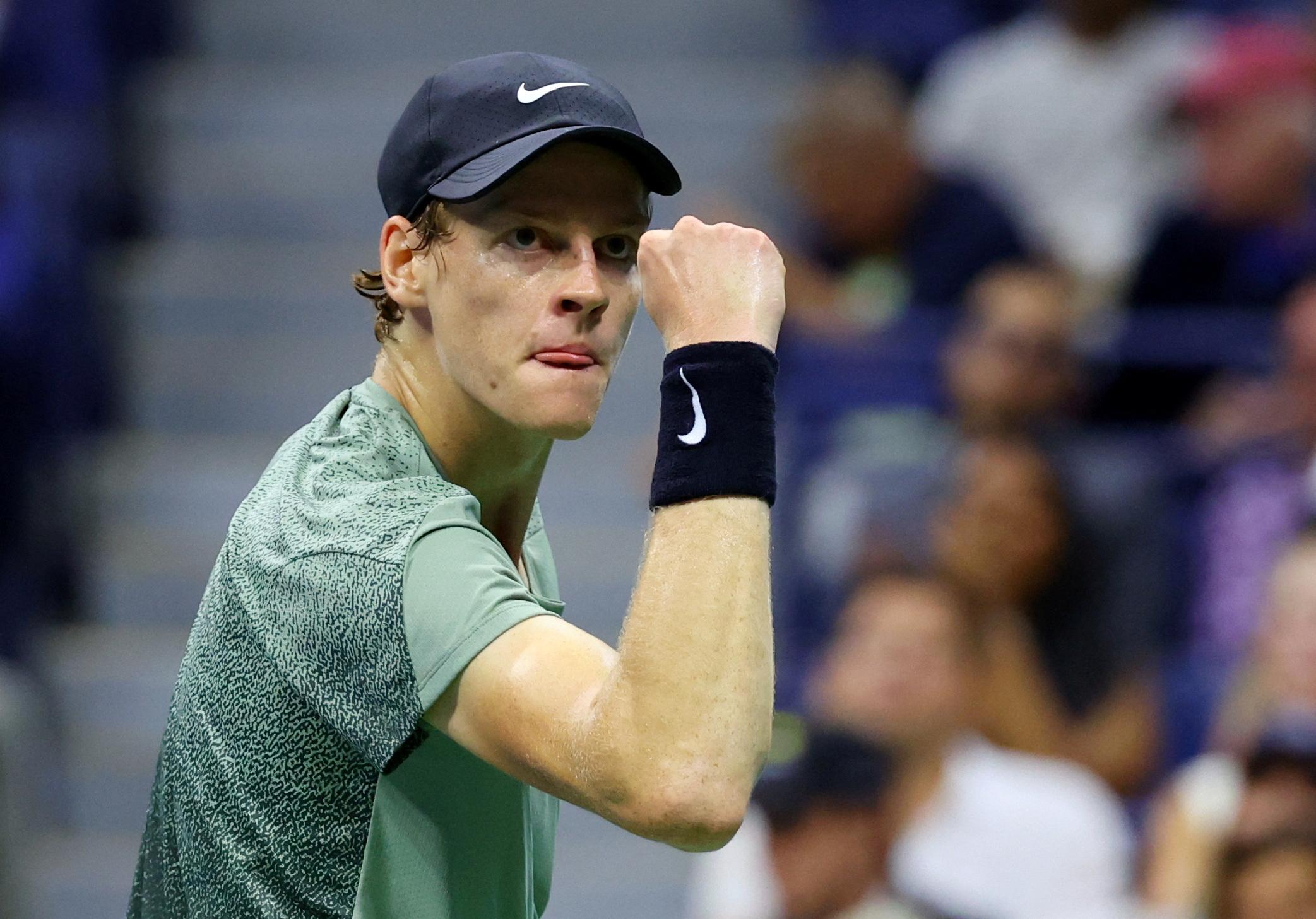 US Open: Sinner domine Medvedev et disputera une première demie à New York