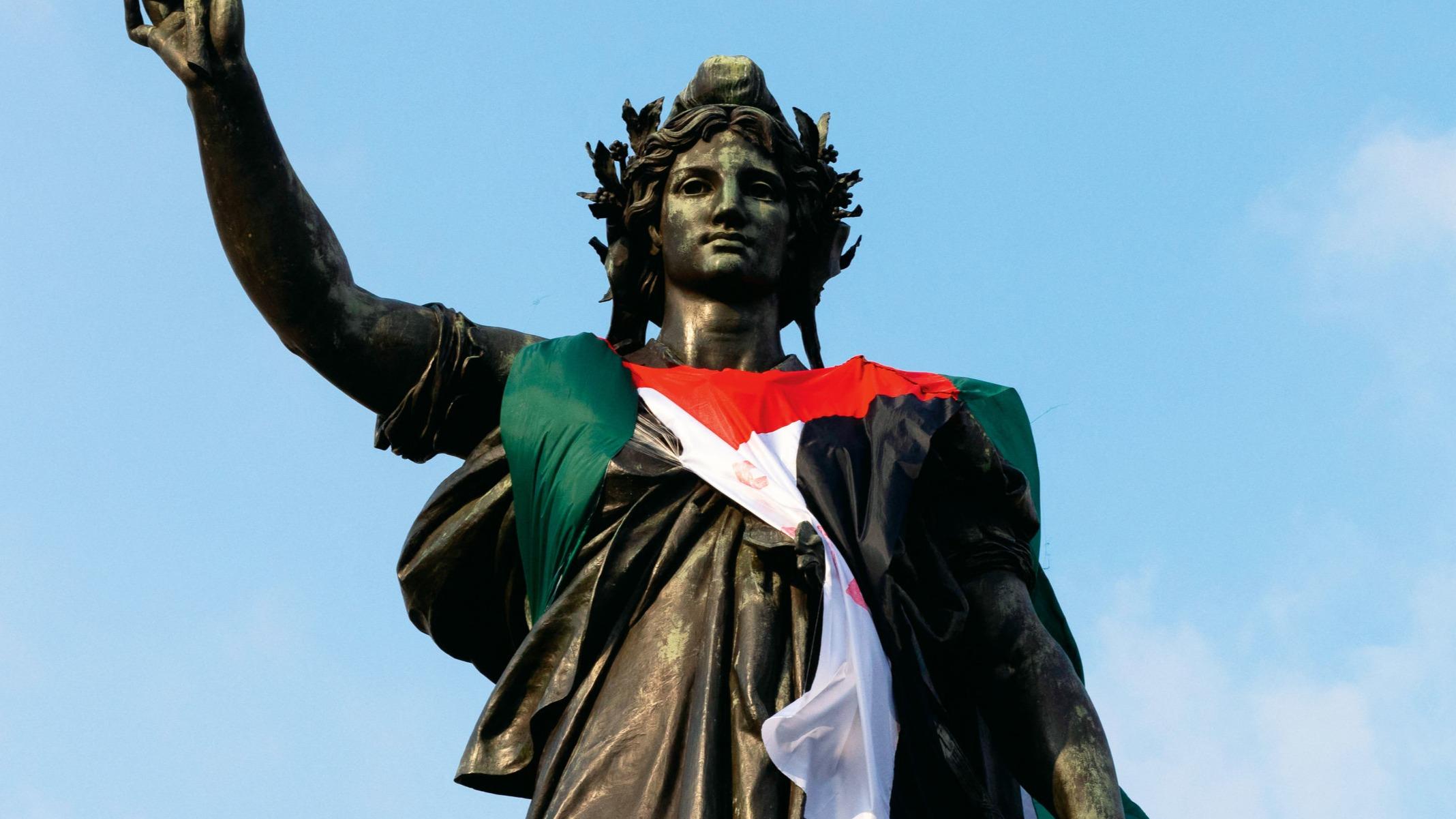 Saint-Denis, Bourg-en-Bresse, Chalon-sur-Saône : quand le drapeau palestinien déclenche la guerre des maires