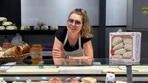 Les fromages de Caroline : le parcours atypique d’une irrésistible vendeuse et affineuse de fromages